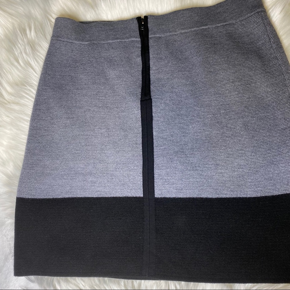 Loft Women’s Midi Skirt Size 4 Pencil - Picture 3 of 8